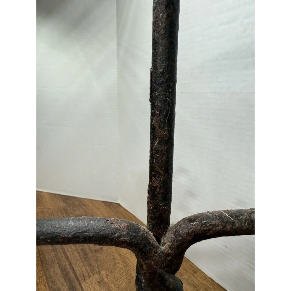 Cast iron candle stand/older, vintage, rustic, farmhouse core